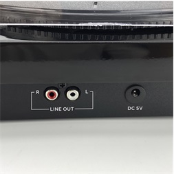 Aiwa GBTUR-120BK USB/Bluetooth/bakelit fekete lemezjátszó (Újracsomagolt)
