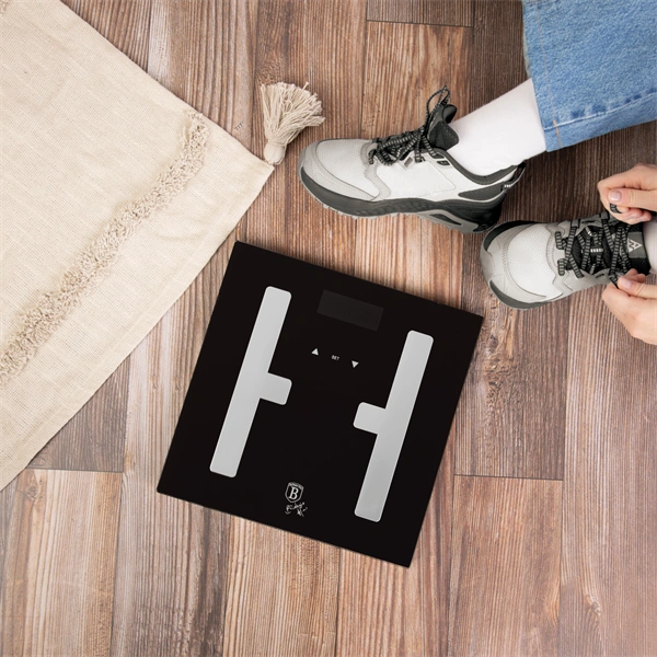 Berlinger Haus BH/9734 fekete 180 kg kapacitású testzsíranalizáló üveg személymérleg