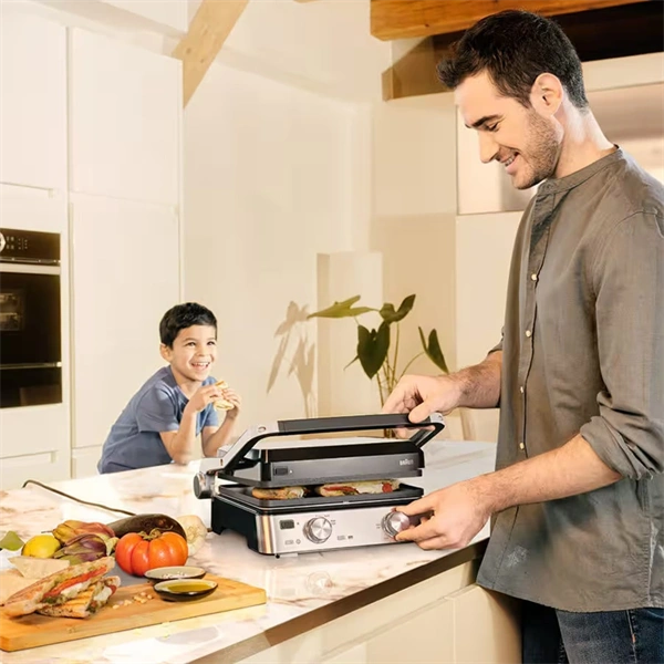 Braun CG7020 Multigrill alumínium kontaktgrill (Újracsomagolt)