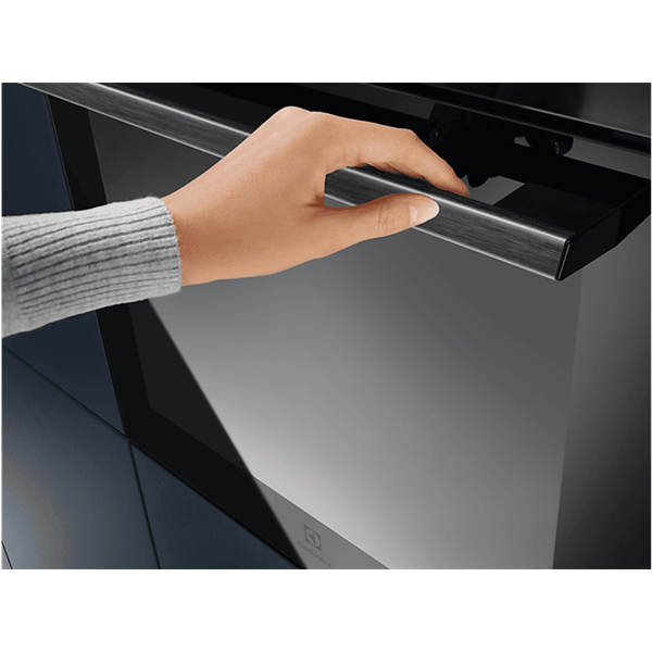 Electrolux EOA9S31WZ fekete, beépíthető, sütőtér: 70L, grill, légkeverés, sütő