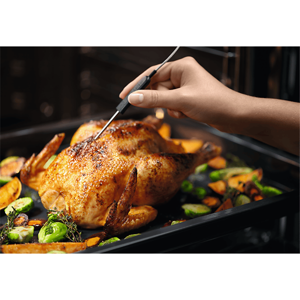 Electrolux EOA9S31WZ fekete, beépíthető, sütőtér: 70L, grill, légkeverés, sütő