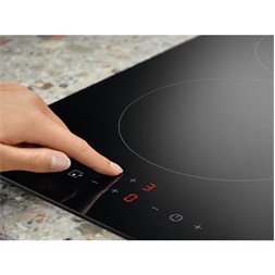 Electrolux LIT30230C fekete, beépíthető, indukciós, főzőzóna: 2, beépíthető méret: 27cm, főzőlap