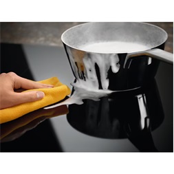 Electrolux LIT30230C fekete, beépíthető, indukciós, főzőzóna: 2, beépíthető méret: 27cm, főzőlap
