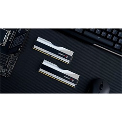 G.Skill 32GB/6400MHz DDR-5 Trident Z5 RGB (Kit! 2db 16GB) (F5-6400J3239G16GX2-TZ5RS) memória