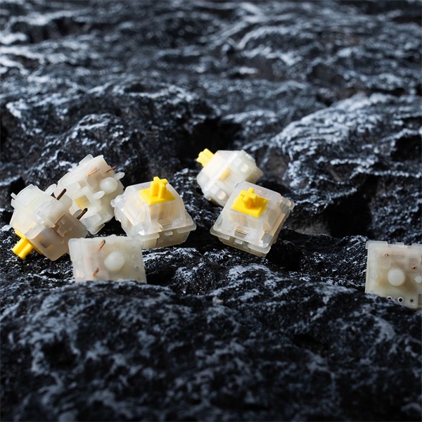 Gateron KS-3X1 Milky Yellow Pro - Lineáris switch szett (35db)