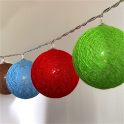 Iris Gömb alakú 6cm/színes fonott/3m/barna-piros-kék-zöld/20db LED-es/USB-s fényfüzér, fénydekoráció