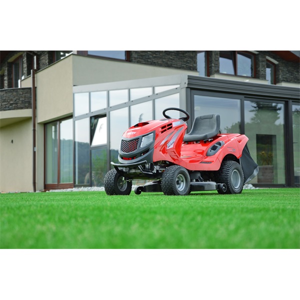 Hecht 5176 kerti fűnyíró traktor