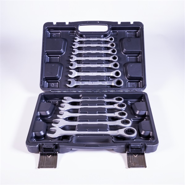 IRIS TOOLS GW-012-031 12 darabos kombinált csavarkulcs készlet