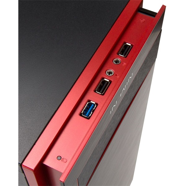 In Win 703 ATX fekete/piros ablakos használt számítógépház (Használt - B)