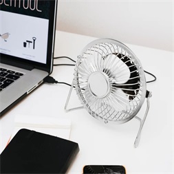 Kikkerland US143-SI-EU ezüst, 15 cm, USB-s asztali ventilátor