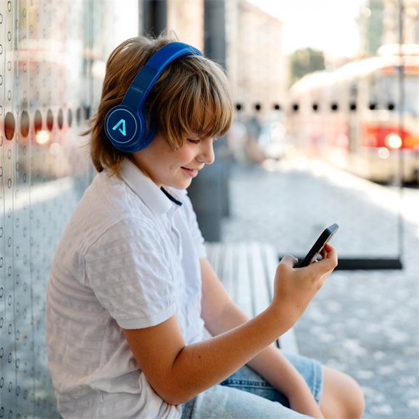 LAMAX GlowKid1 Bluetooth kék gyerek fejhallgató