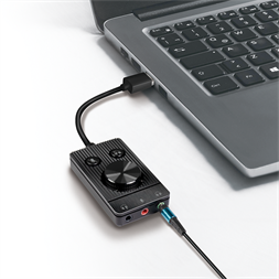 Logilink UA0397 USB 2.0 3x3,5 mm/F fekete audio adapter