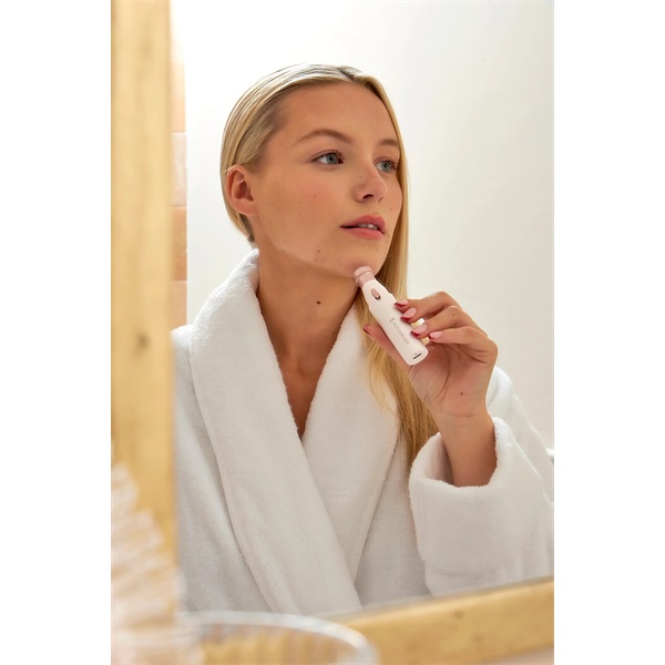 Remington WSF2000 BareMe 2az1-ben női arcszőrtelenítő és szemöldökformázó