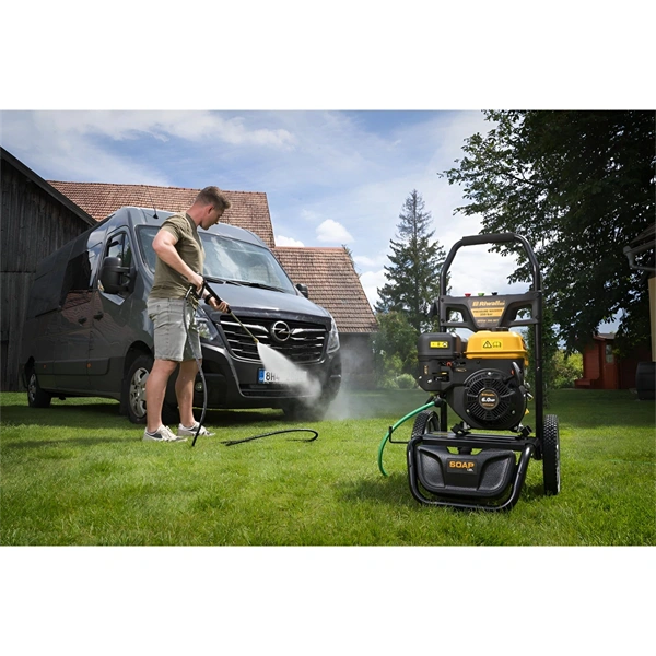 Riwall RPPW 250 SET 250 bar, tartozékokkal benzinmotoros magasnyomású mosó
