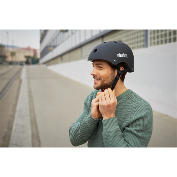 Segway Ninebot felnőtt fekete bukósisak (L-es méret) (Újszerű)