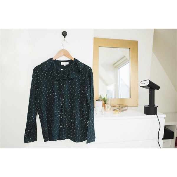 SteamOne ST200GB fekete kézi ruhagőzölő