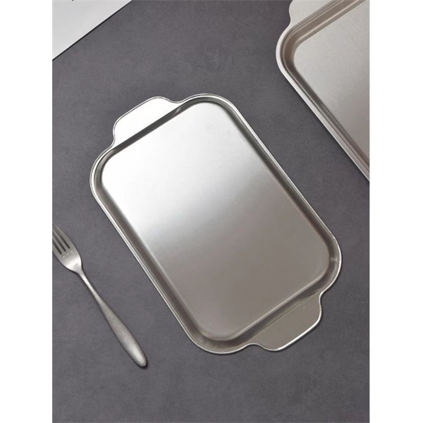 TOO KT-305 Fémtálca fogóval 33 x 19 x 1 cm