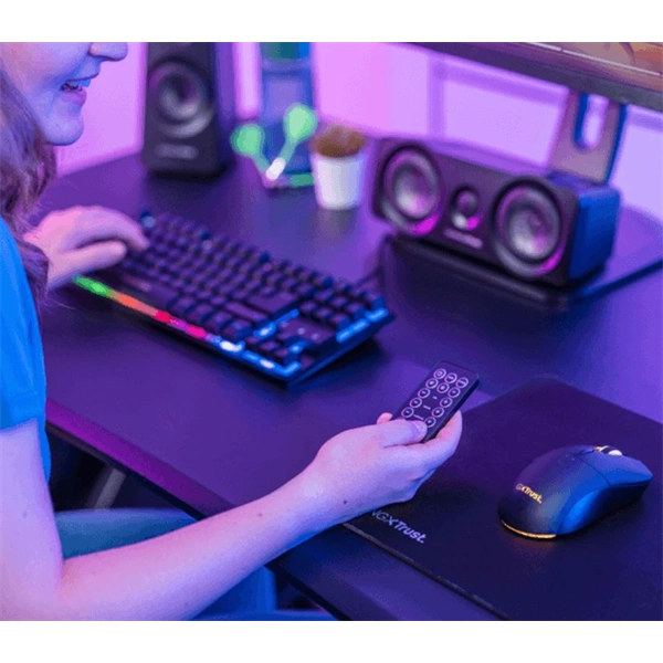 Trust GXT 658 Tytan 5.1 Surround gaming jack 180W fa gamer hangszóró