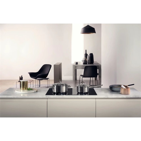 Whirlpool SMP 658C/BT/IXL fekete, beépíthető, indukciós, főzőzóna: 8, beépíthető méret: 56cm, főzőlap