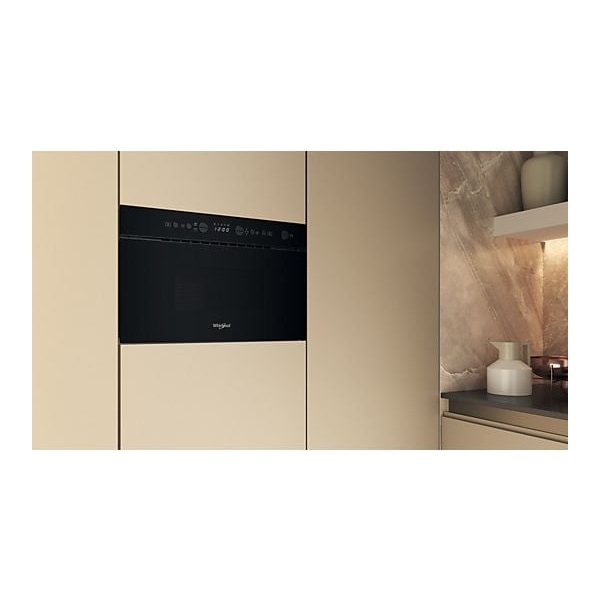 Whirlpool WMN14BB 750W 22L fekete beépíthető mikrohullámú sütő
